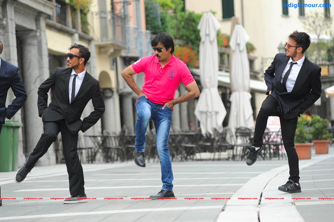 Sarocharu Movie hd photo