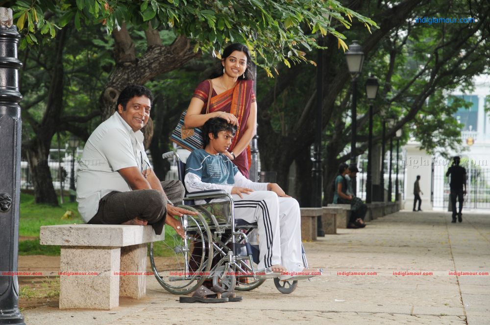 Dhoni Movie hd photo