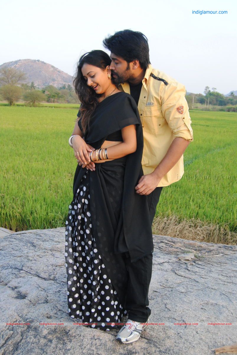 Yuganiki Okka Premikudu Movie hd photo