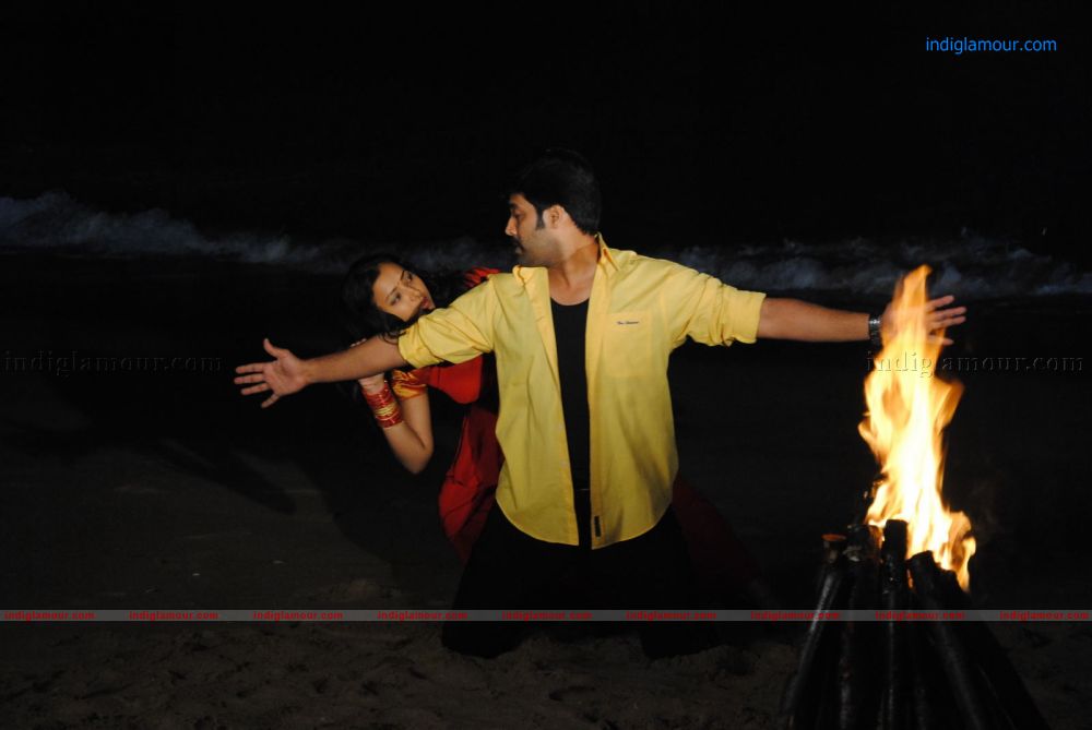 Yuganiki Okka Premikudu Movie hd photo