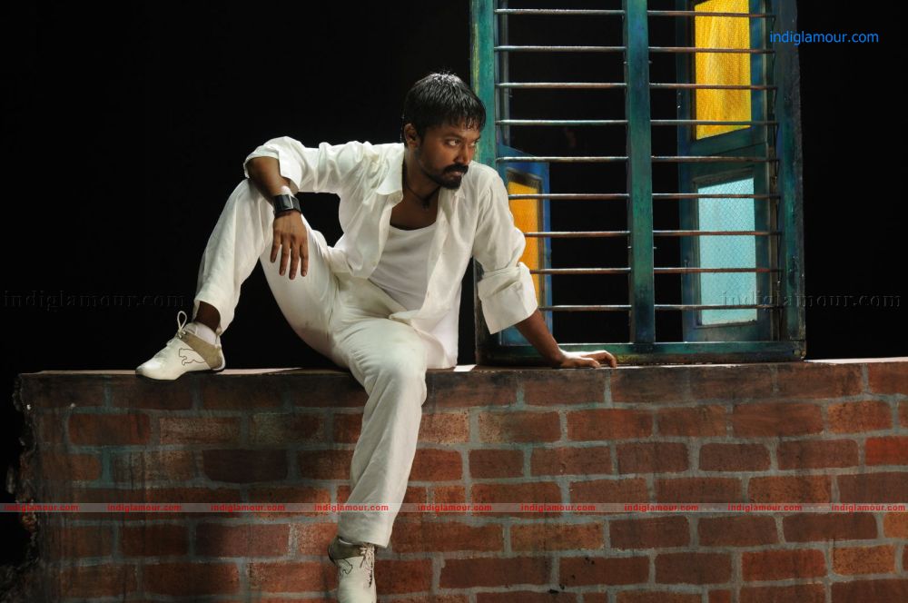 Alibaba Intlo Andaru Dongale Movie hd photo