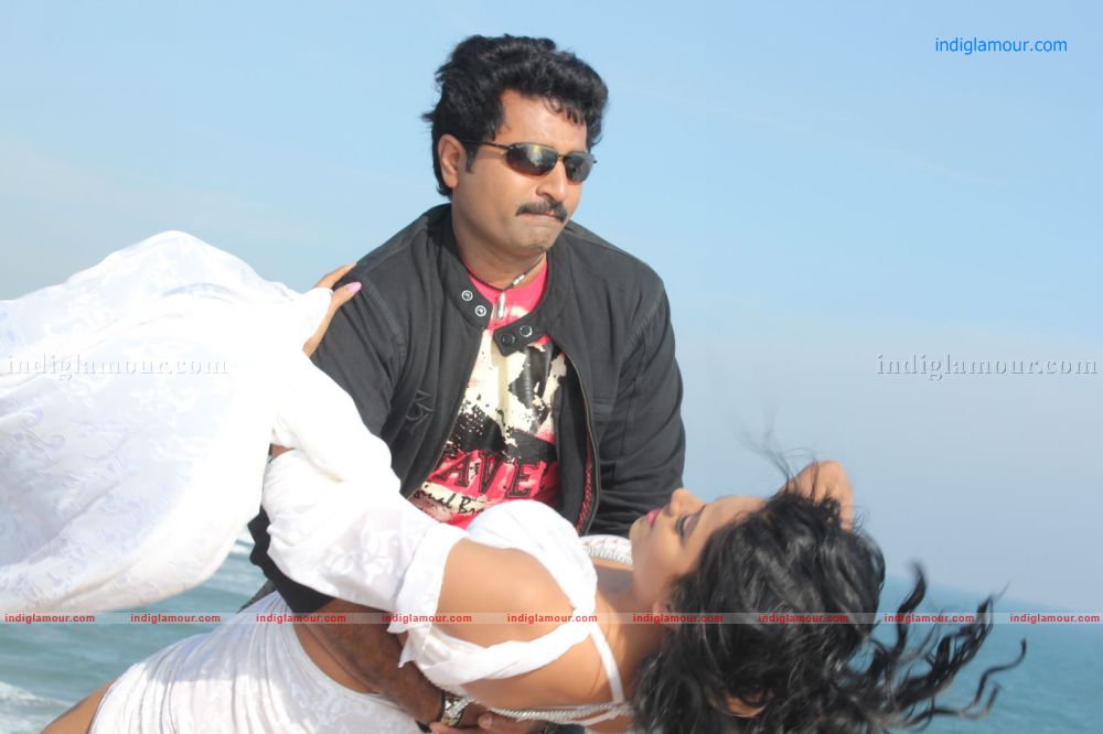 Cinemakeldam Randi Movie hd photo