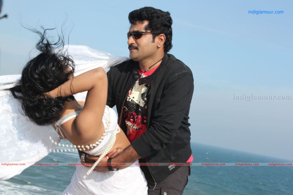 Cinemakeldam Randi Movie hd photo