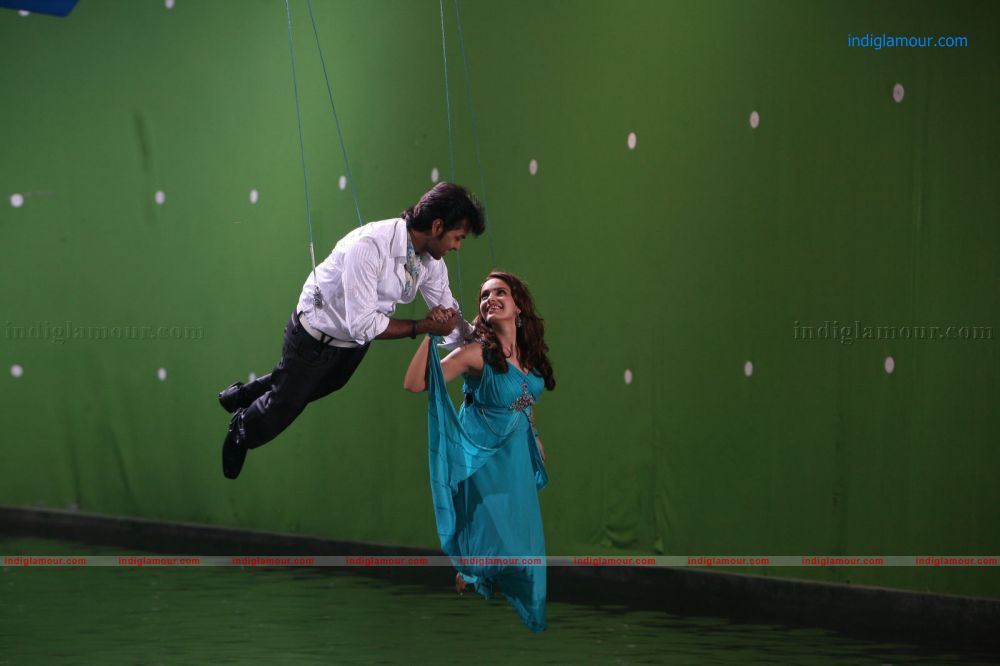 Love Journey Movie hd photo