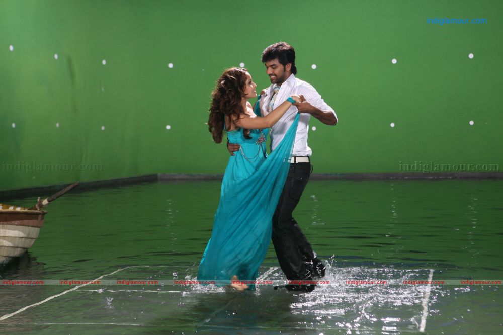 Love Journey Movie hd photo