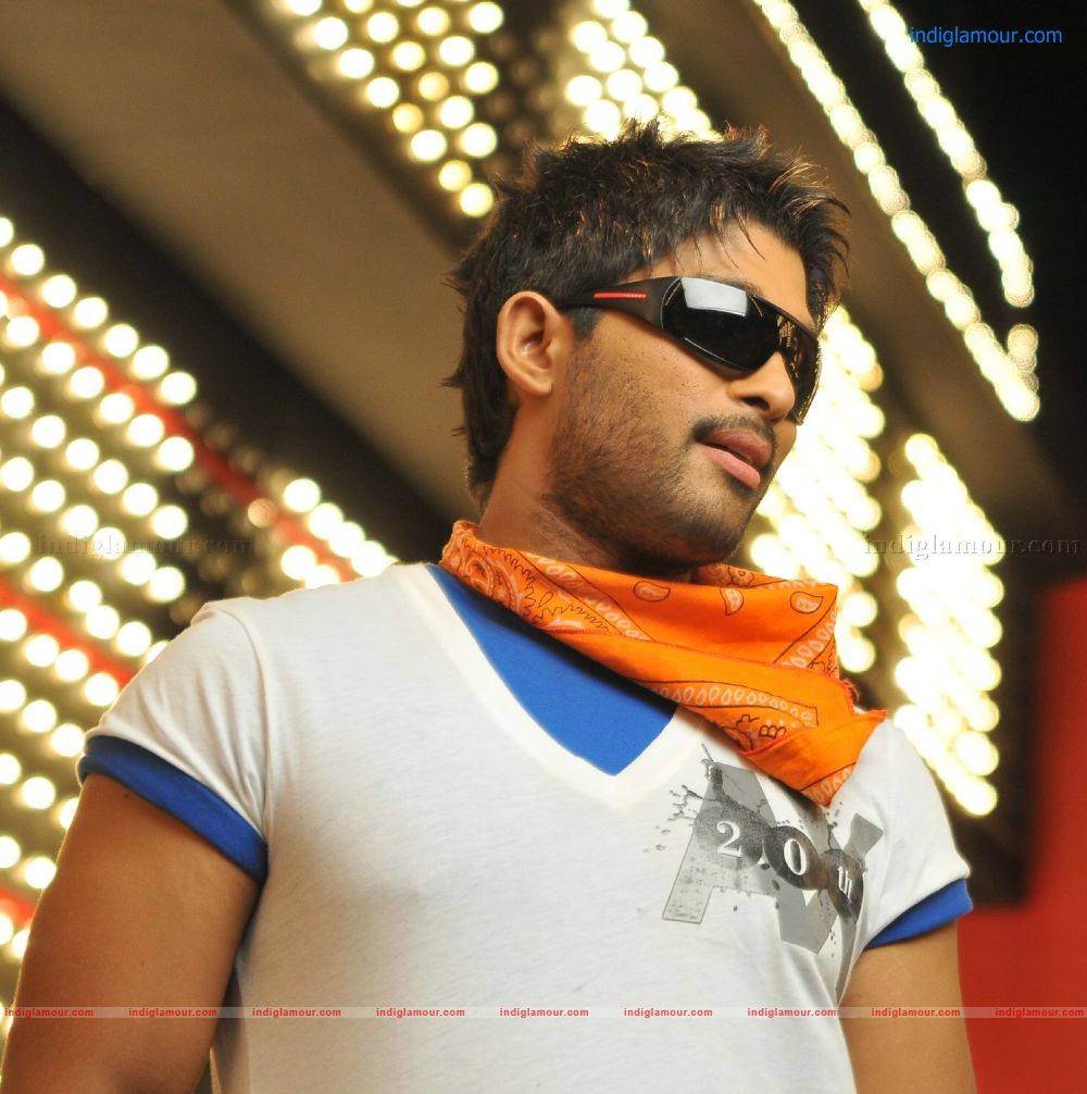 Julayi Movie hd photo