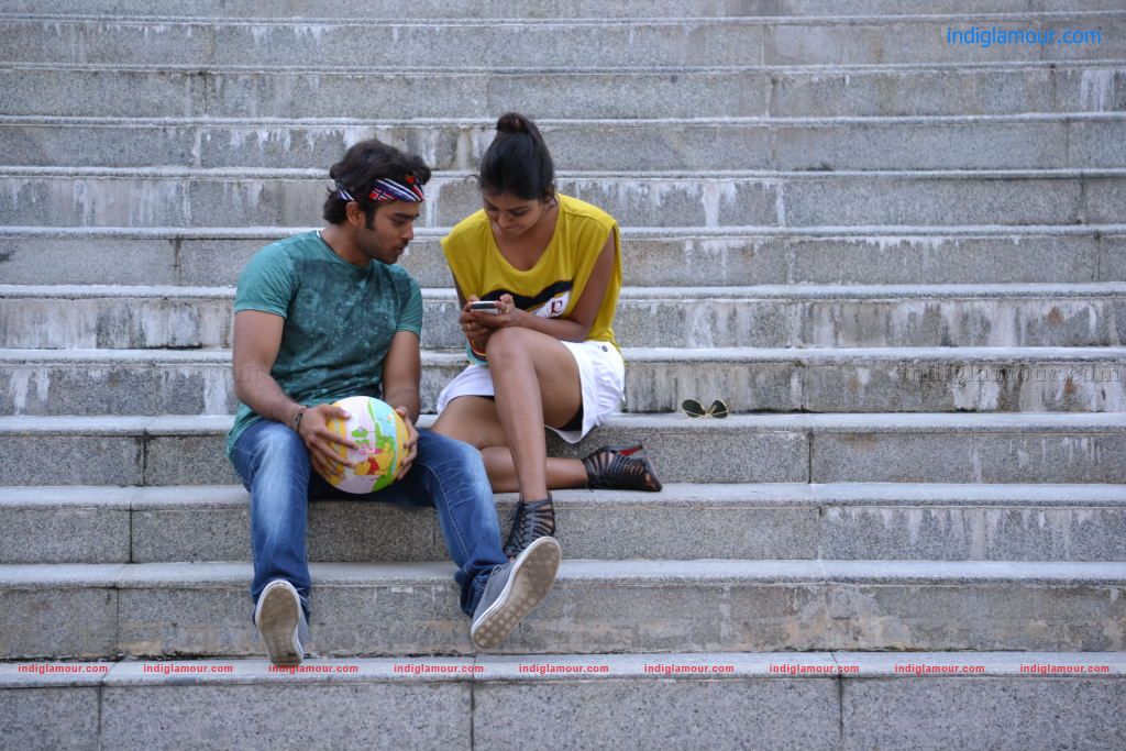 Vennela One and Half Movie hd photo