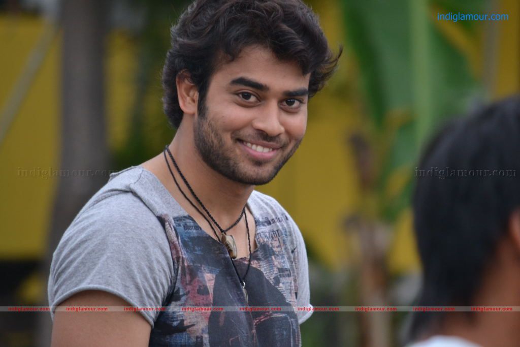 Vennela One and Half Movie hd photo