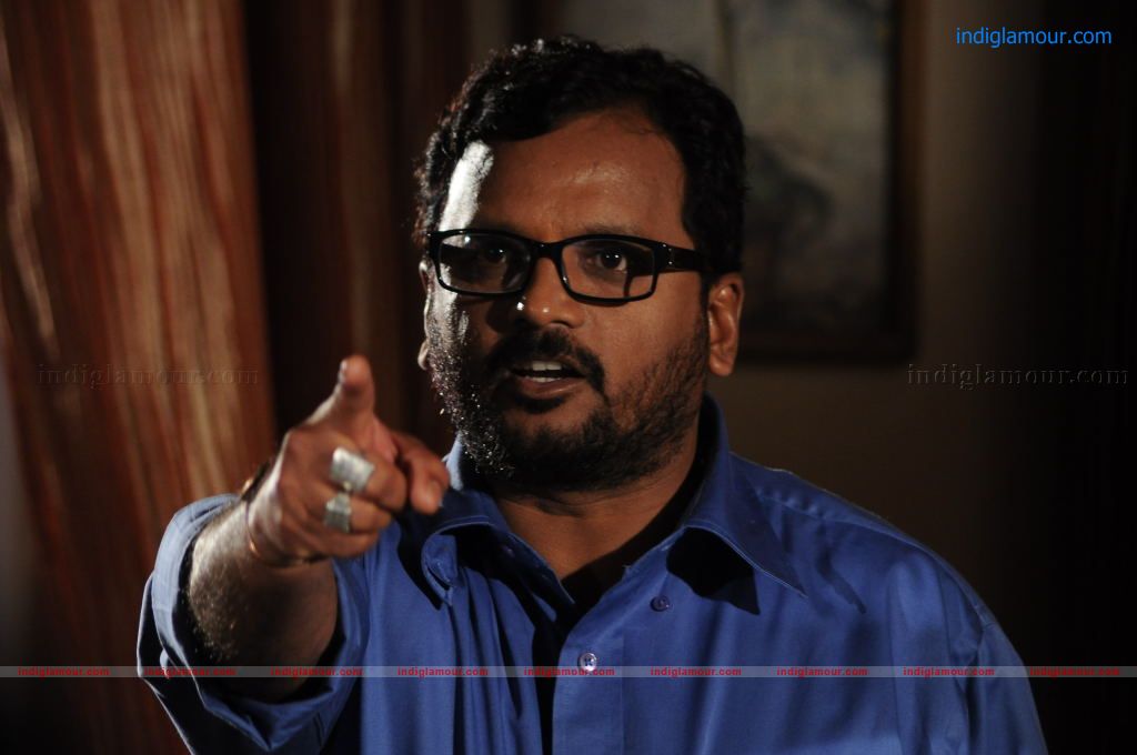 Aakasam Lo Sagam Movie hd photo