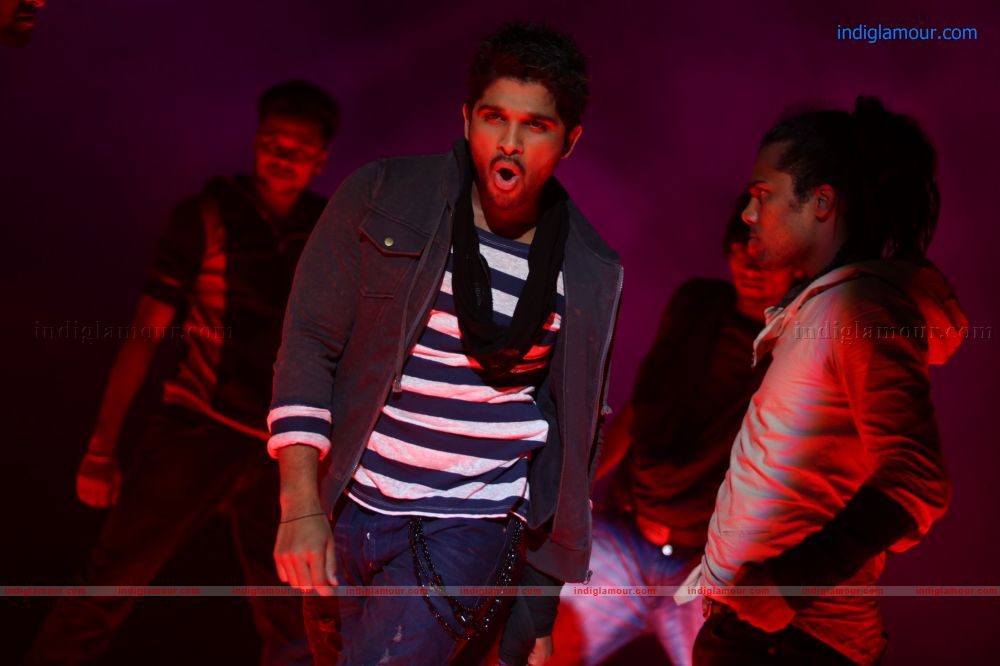 Julayi Movie hd photo