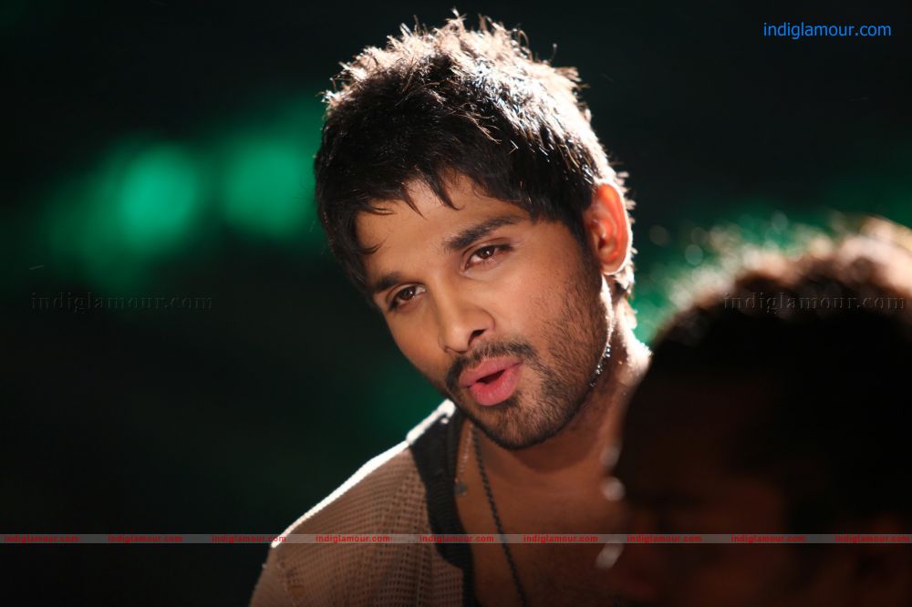 Julayi Movie hd photo