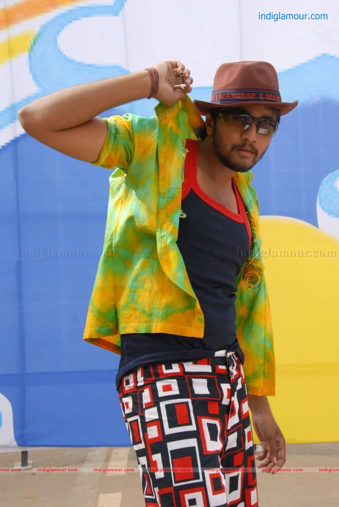Railway station Movie hd photo