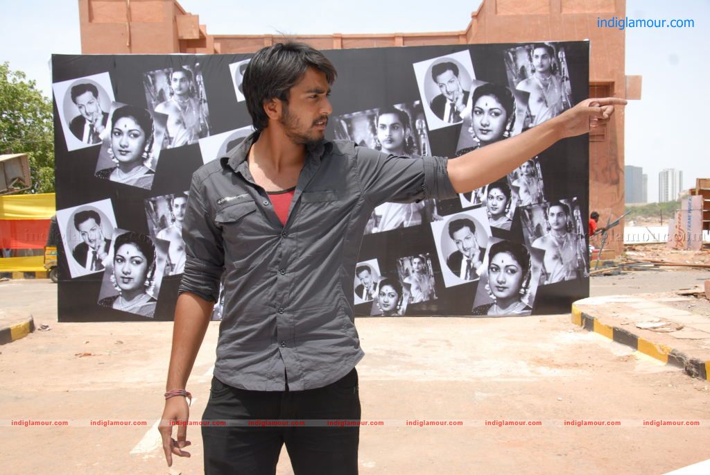 Railway station Movie hd photo