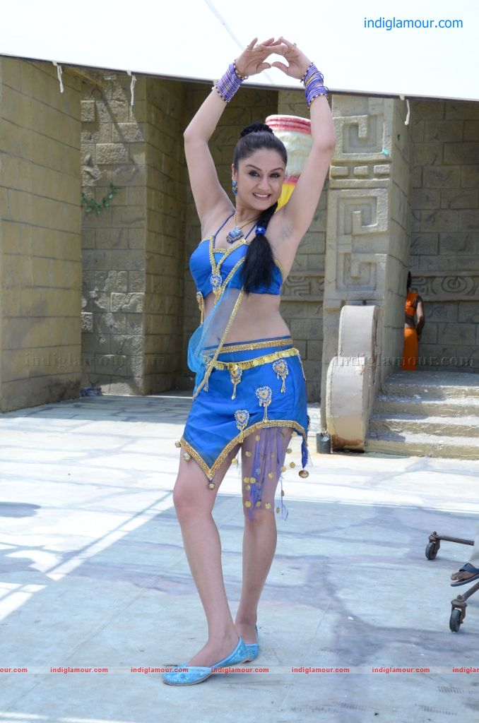 Kathanayaki Movie hd photo