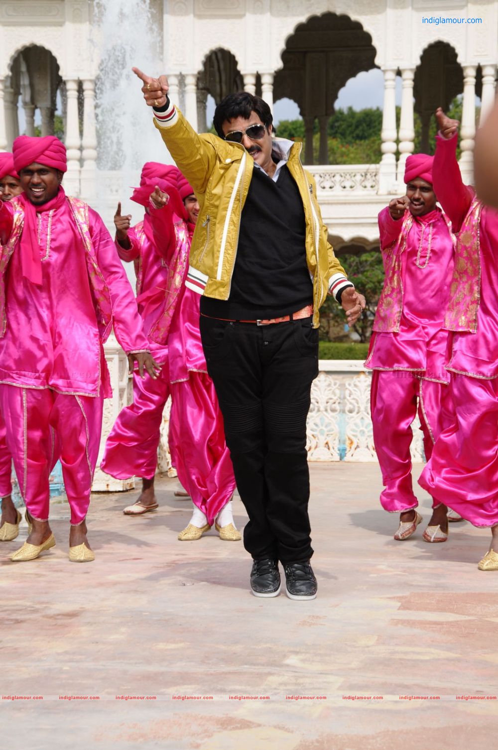Adinayakudu Movie hd photo