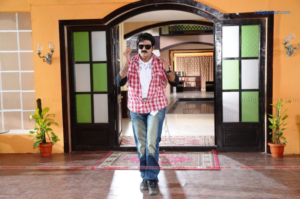 Adinayakudu Movie hd photo
