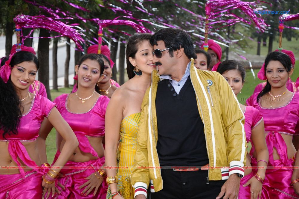 Adinayakudu Movie hd photo