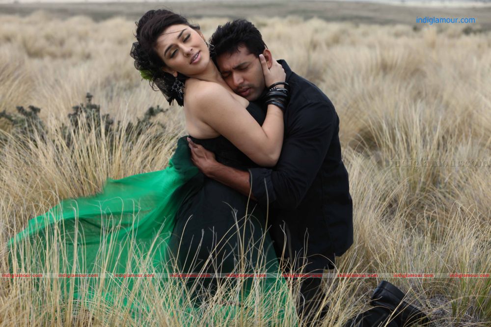 Ninnu Chooste Love Vasthundi Movie hd photo