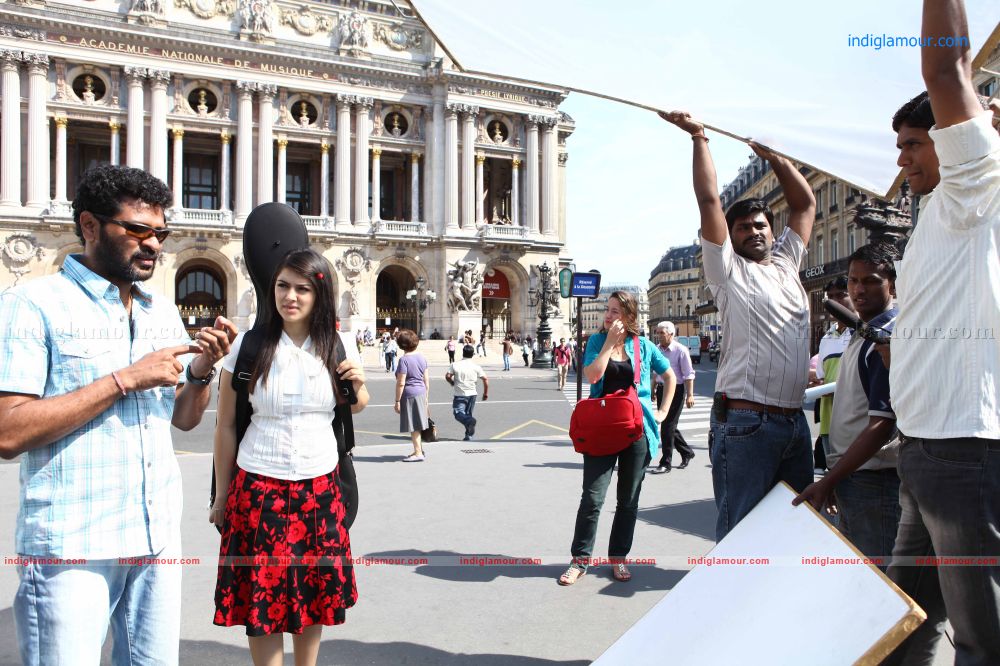 Ninnu Chooste Love Vasthundi Movie hd photo