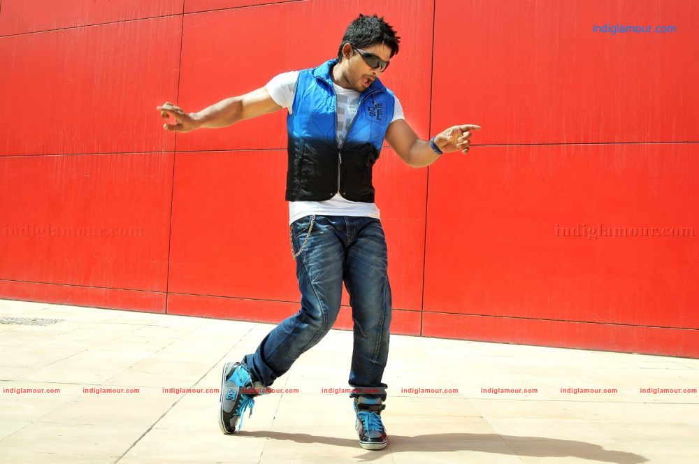 Julayi Movie hd photo