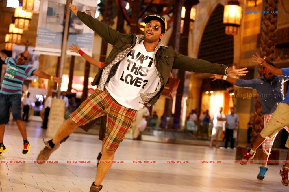 Julayi Movie hd photo