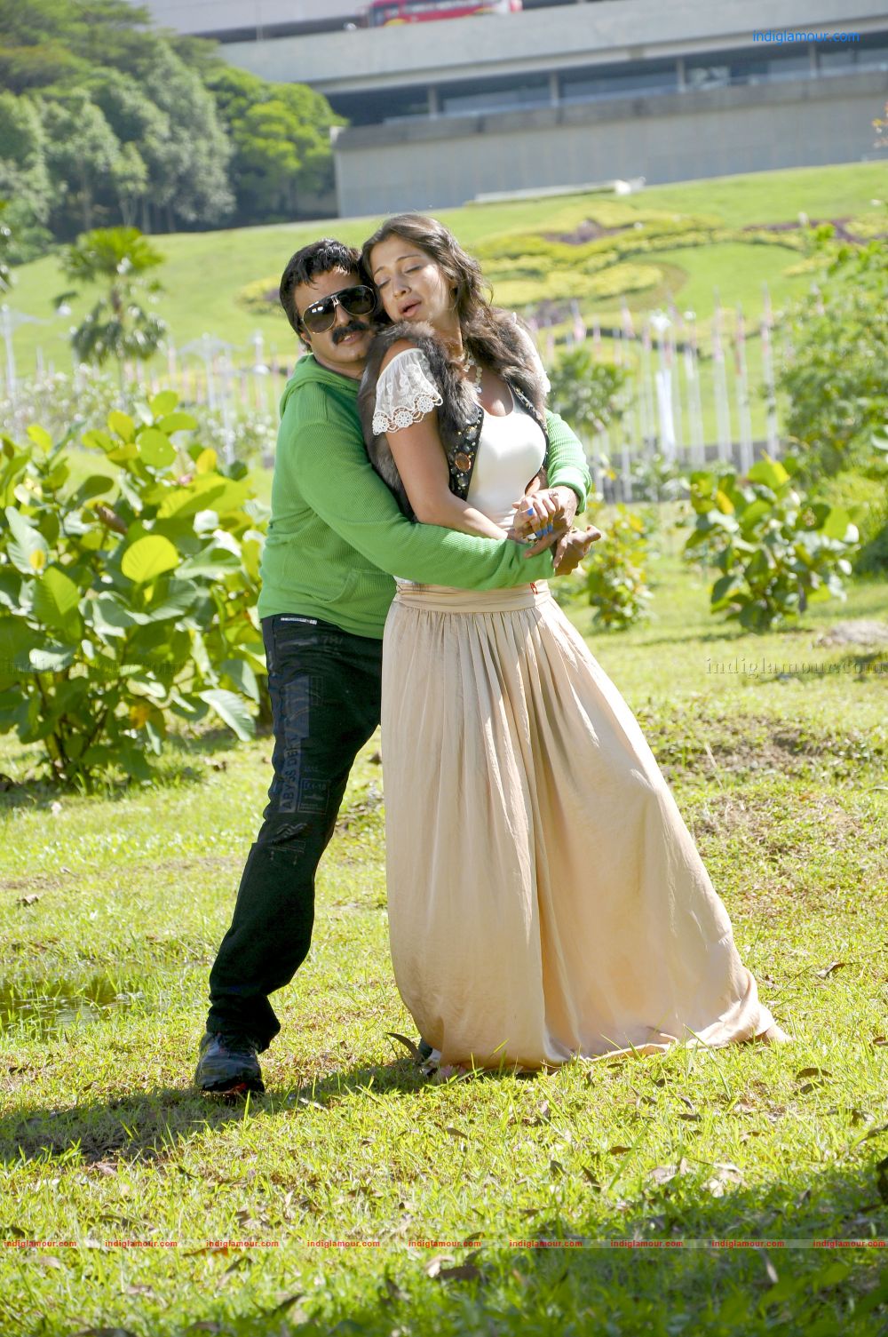 Adhinayakudu Movie hd photo