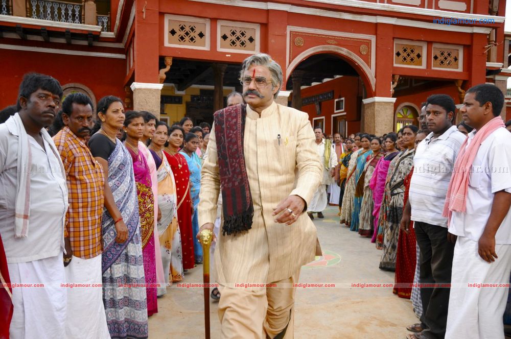 Adhinayakudu Movie hd photo