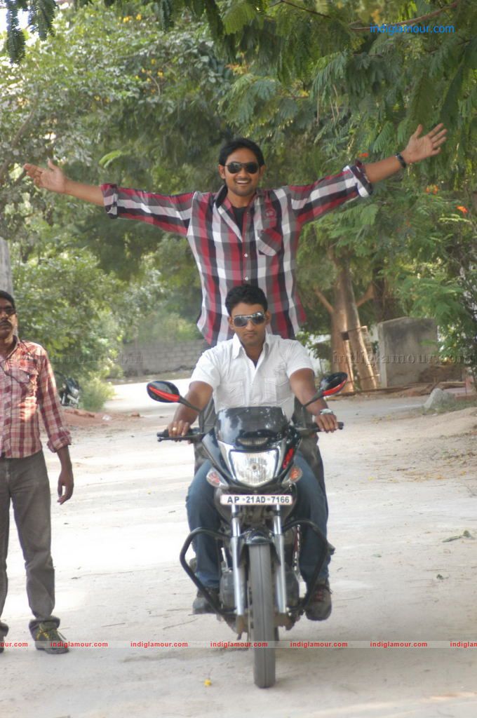 Andarila Nenu Preminchanu Movie hd photo