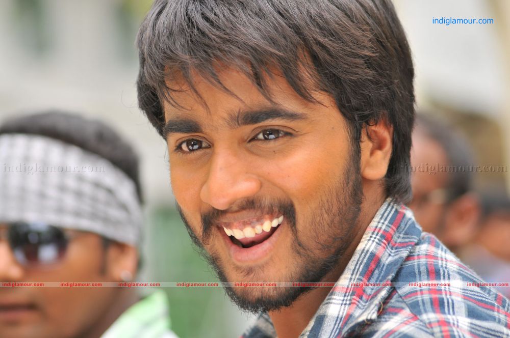 Railway station Movie hd photo
