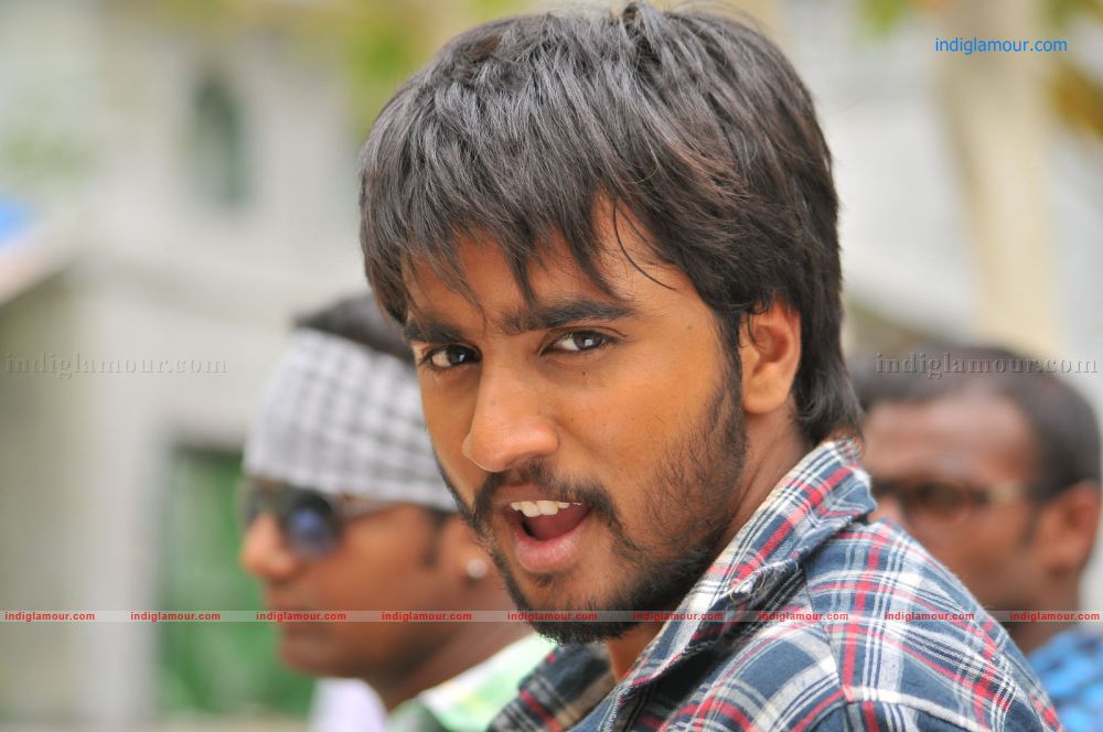 Railway station Movie hd photo