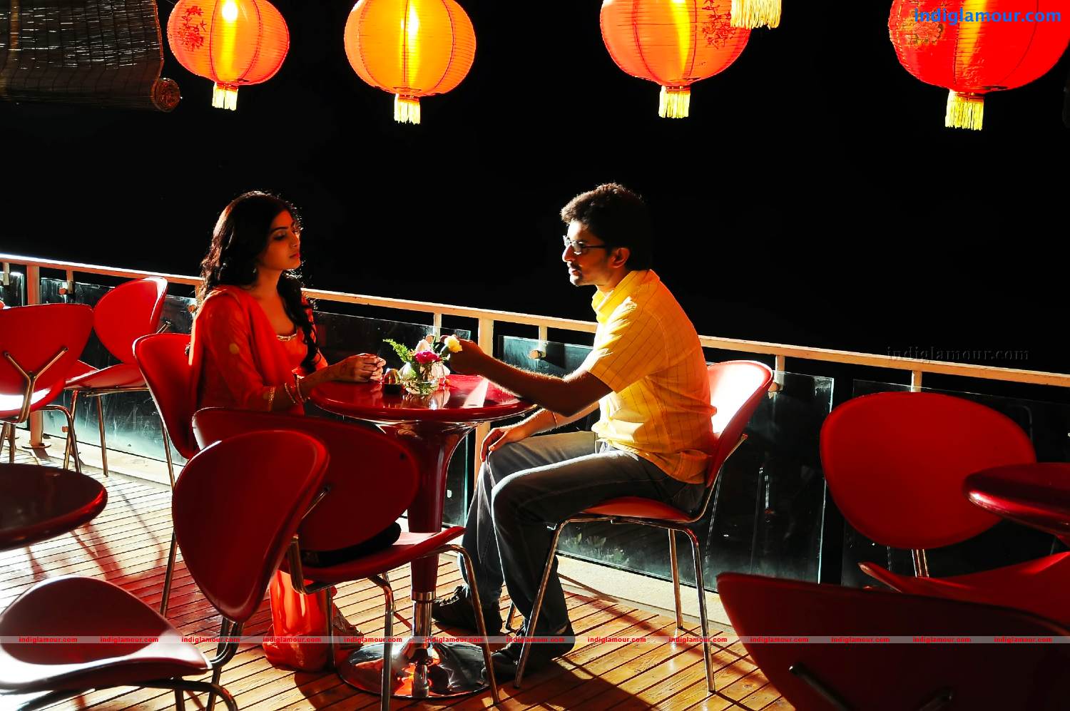 Yeto Vellipoyindi Manasu Movie hd photo