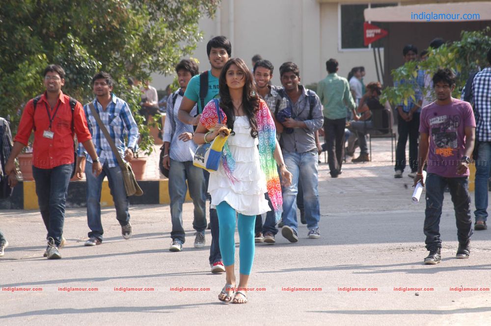 Routine Love Story Movie hd photo