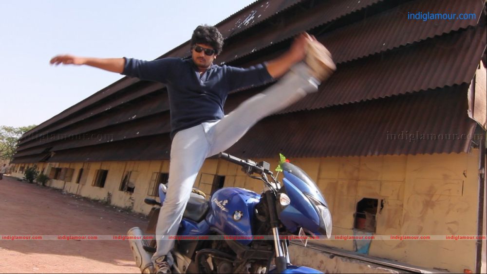 Vethika Nenu Naa Ishtamga Movie hd photo