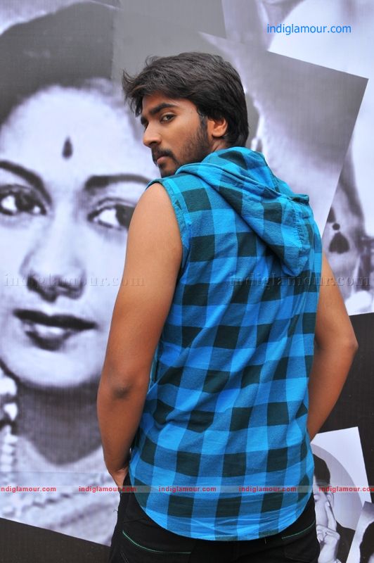 Railway station Movie hd photo