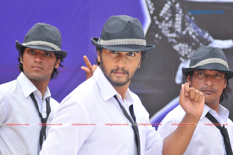 Railway station Movie hd photo