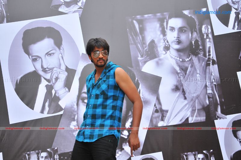 Railway station Movie hd photo