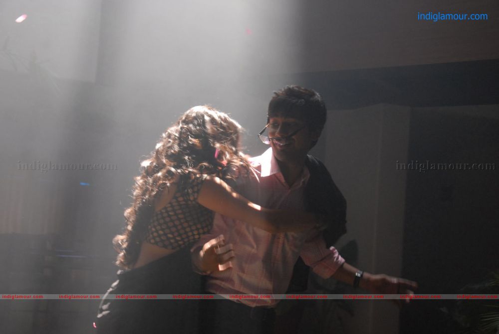 Abbai Class Ammai Mass Movie hd photo
