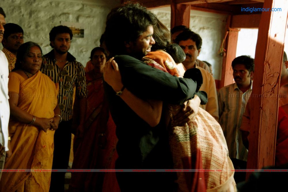 916 KDM Prema Movie hd photo
