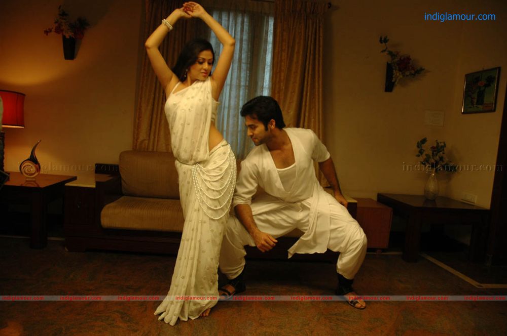 Mythri Movie hd photo