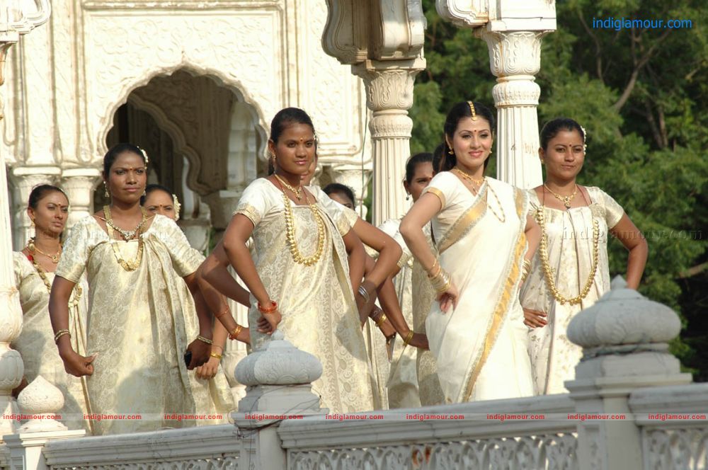 Mythri Movie hd photo