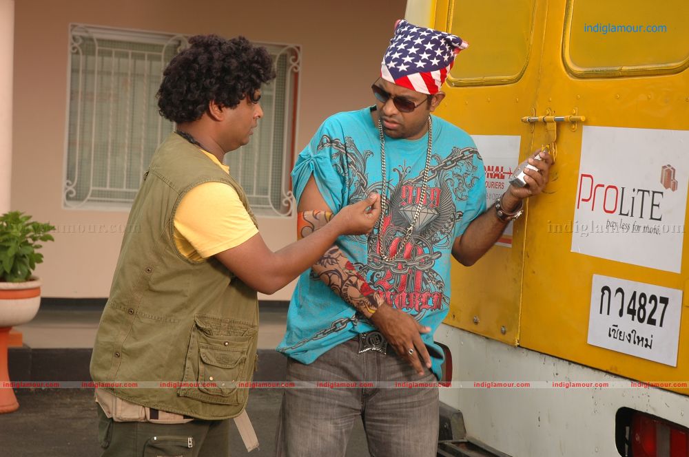 Vennela One and Half Movie hd photo