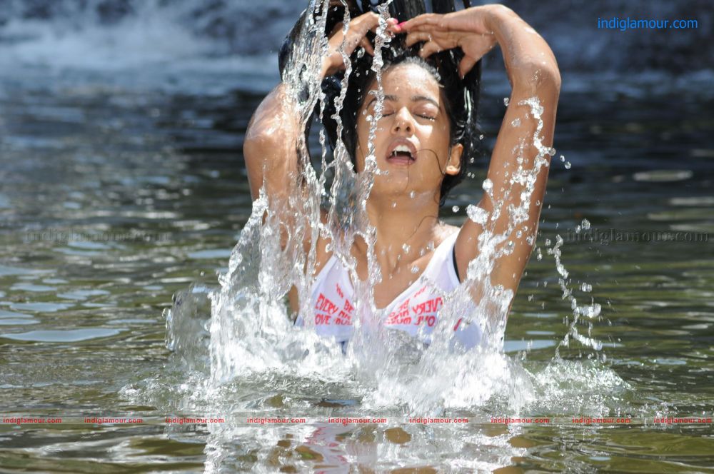 Chanakyudu Movie hd photo