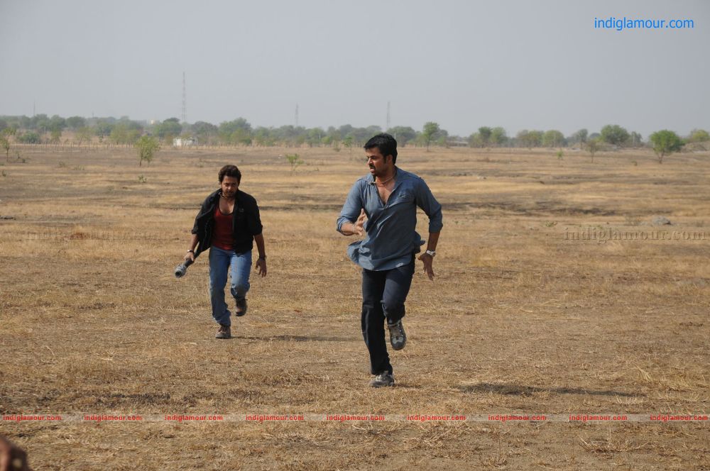 Chanakyudu Movie hd photo