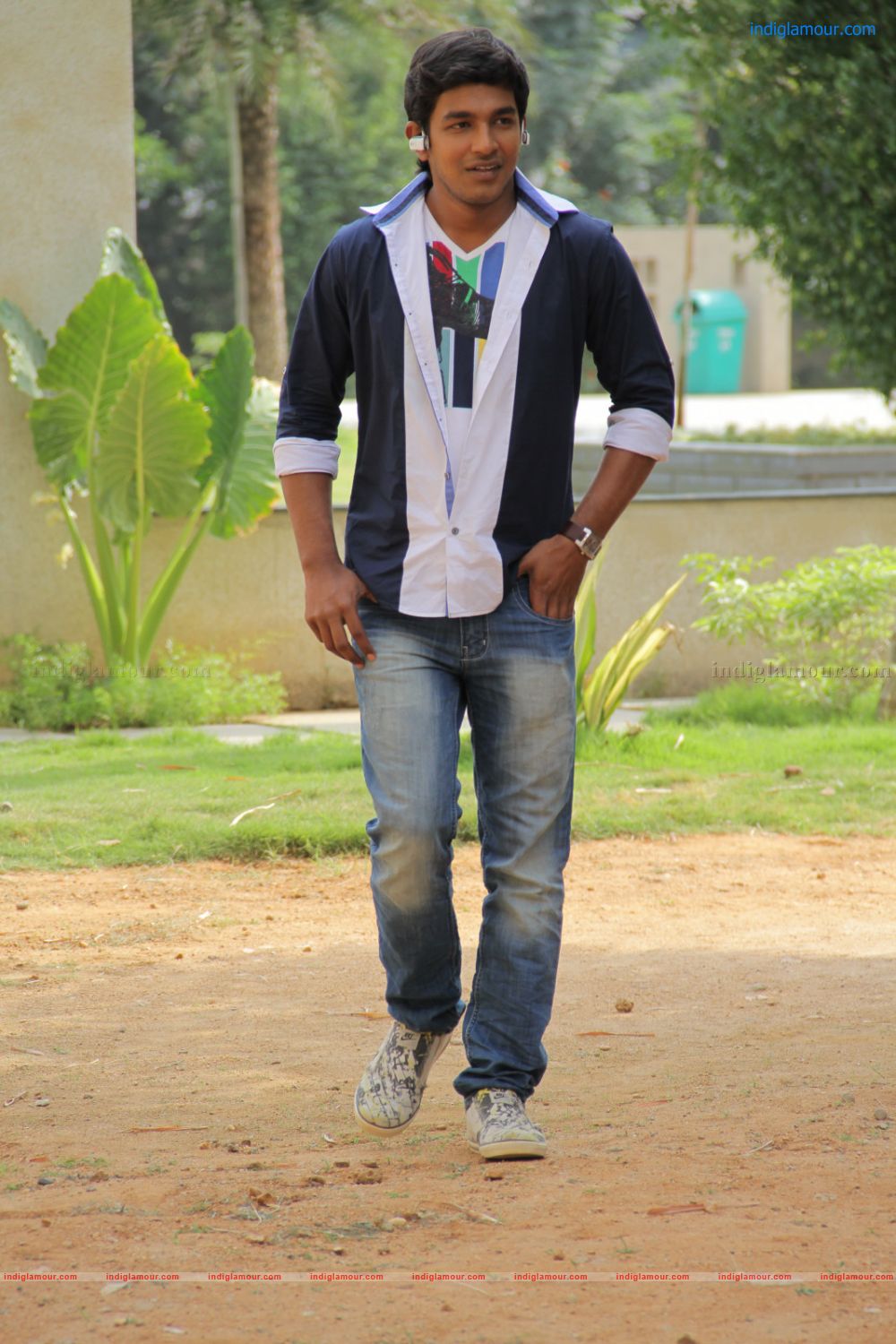 Oka college story Movie hd photo