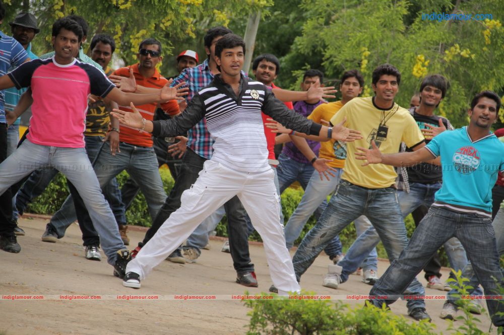 Oka college story Movie hd photo