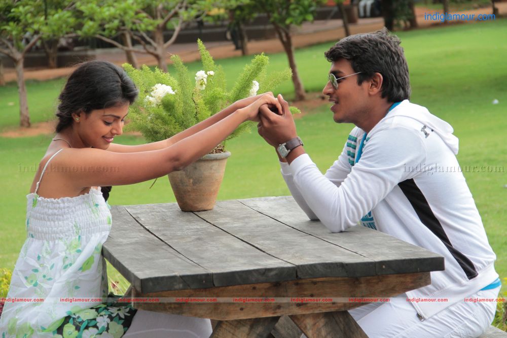 Oka college story Movie hd photo