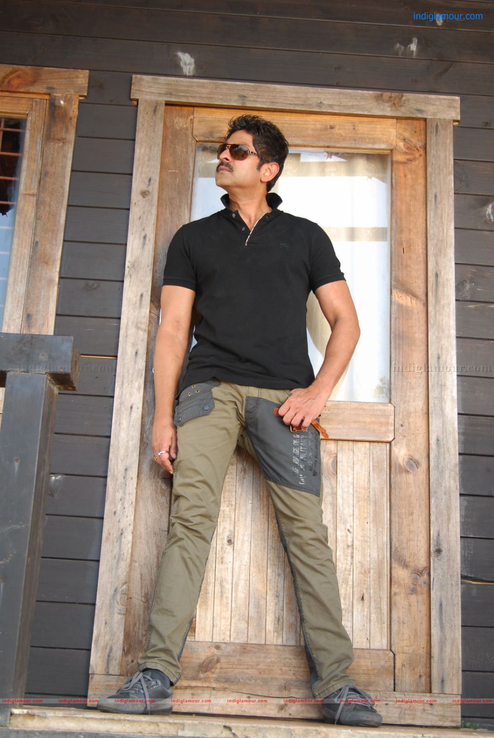 Aaru Movie hd photo