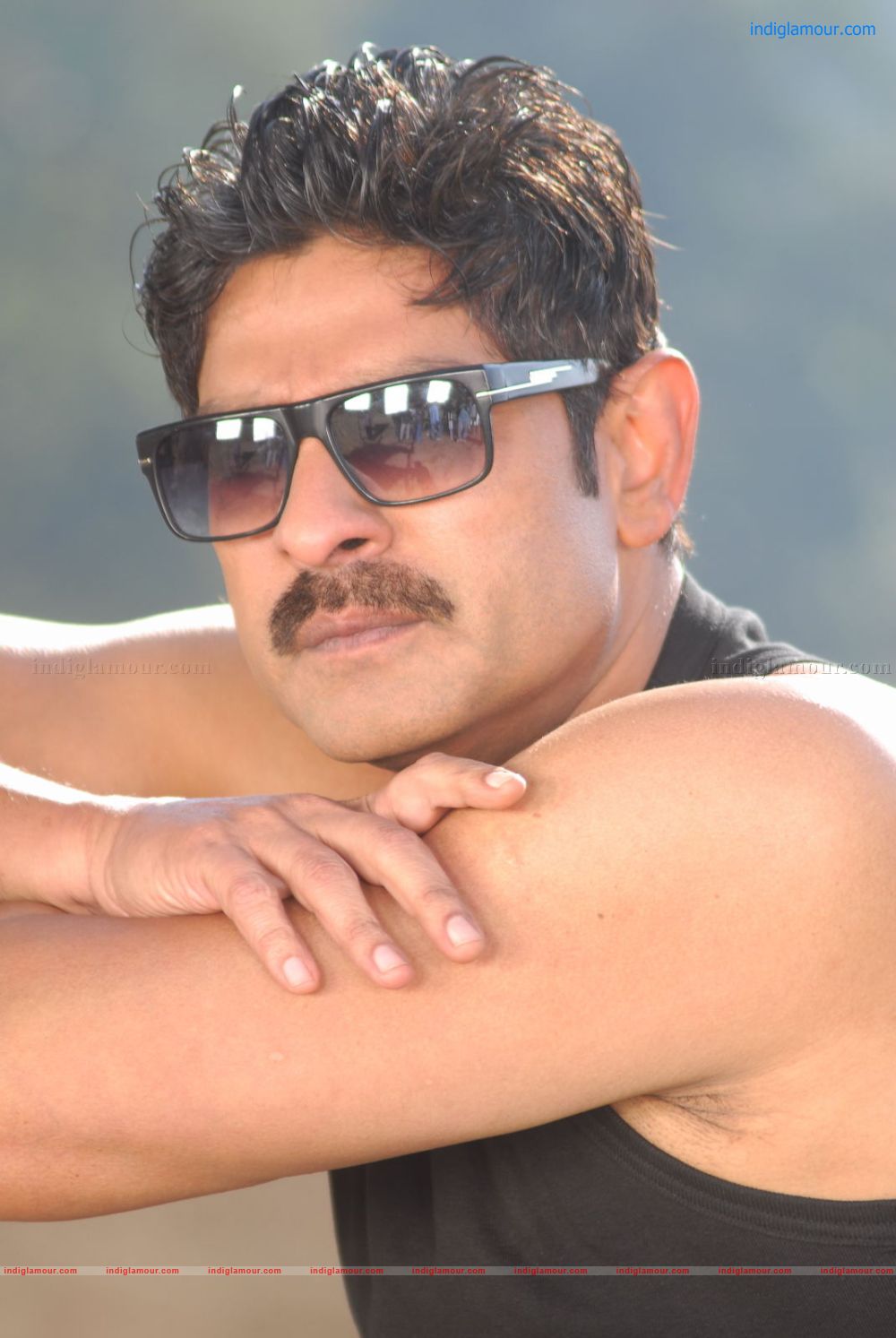 Aaru Movie hd photo