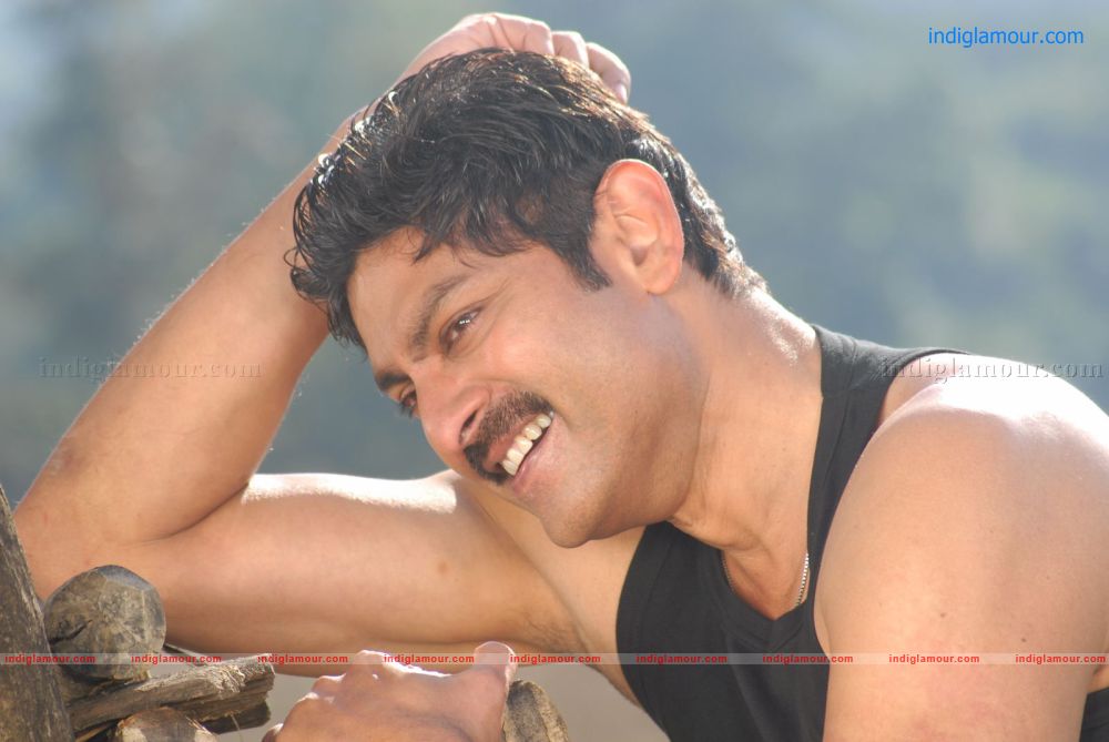 Aaru Movie hd photo