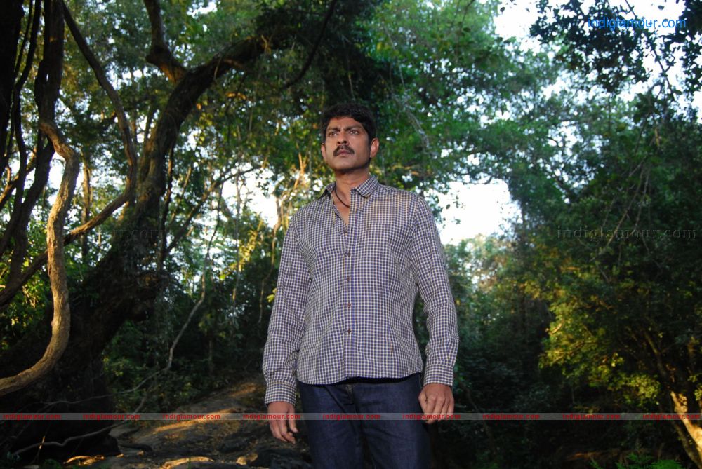 Aaru Movie hd photo